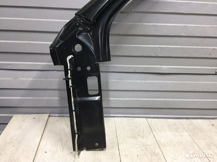 Передняя стойка кузова Volkswagen Touareg 1