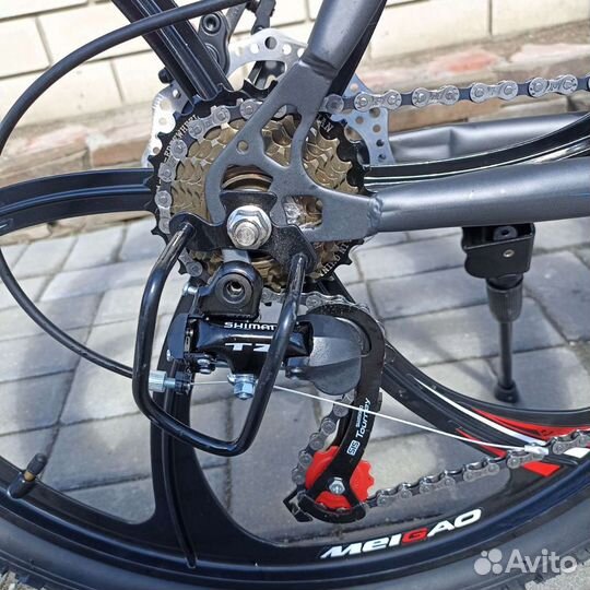 Новый на 26 литых дисках, 21 скорость shimano