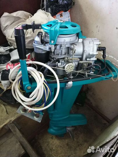 Лодочный мотор 