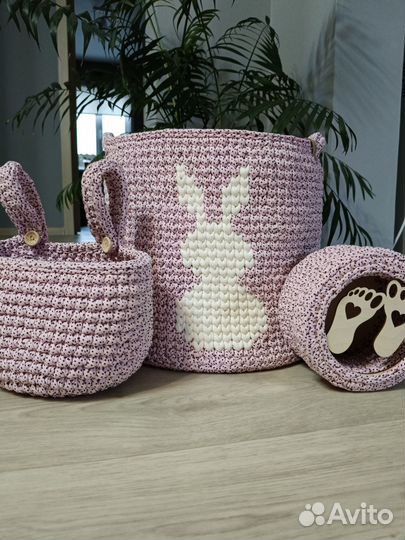Набор вязаных корзин