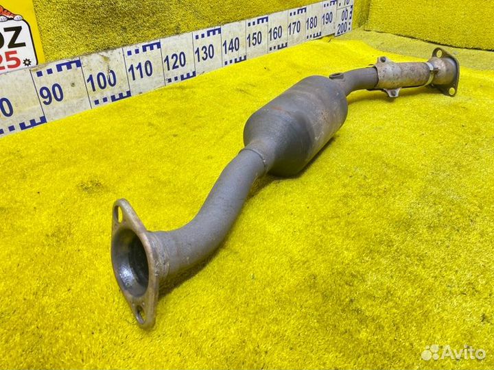 Катализатор передний Nissan Serena 140647