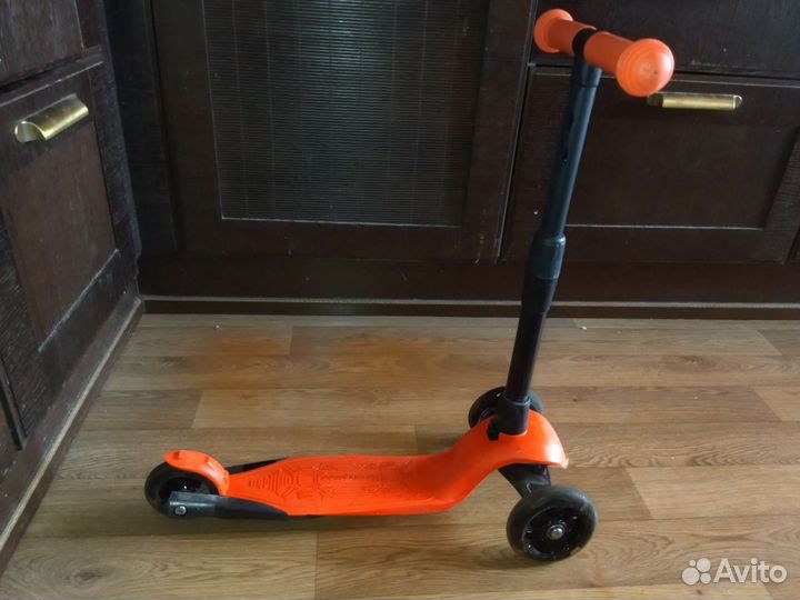 Самокат трехколесный kreiss