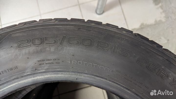 Nokian Tyres Hakkapeliitta R2 205/60 R16 96R