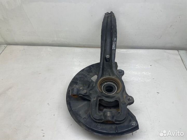 Кулак поворотный передний левый Volkswagen Touareg