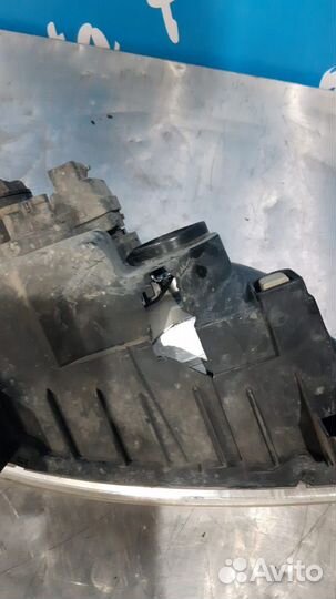 Рено Меган 2 фара левая с дефектом