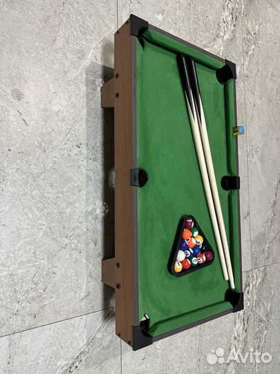 Бильярдный стол