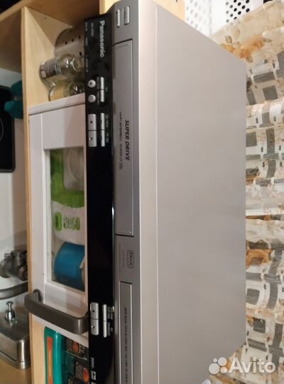 DVD-плеер/видеомагнитофон Panasonic NV-VP60EE