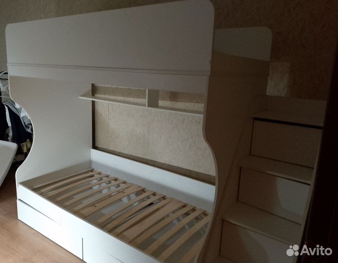 Двухъярусная кровать для детей