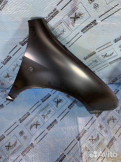 Крыло переднее правое Skoda Fabia 2007