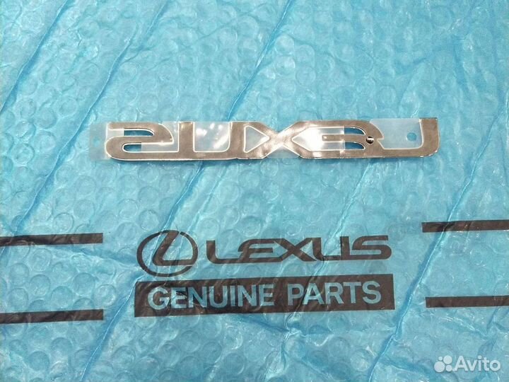 Шильдик lexus на багажник Es VI Новый 2012-2018