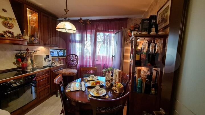 2-к. квартира, 55,6 м², 1/2 эт.