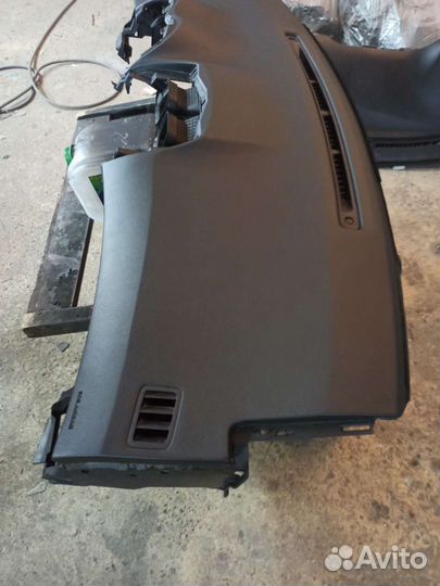 Ремонт торпеда на Toyota corolla 150