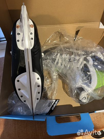 Коньки для хоккея с мячом