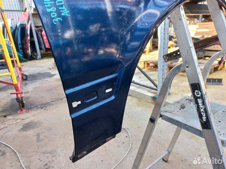 Крыло переднее правое Audi 100/45 А6/С4 S6 Ауди