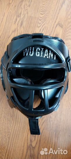 Боксерский шлем L с защитной маской