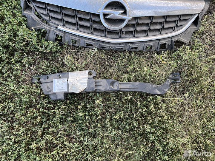 Решотка на Opel
