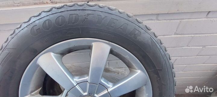 Goodyear Ultra Grip Ice Arctic 2 195/65 R15 95T