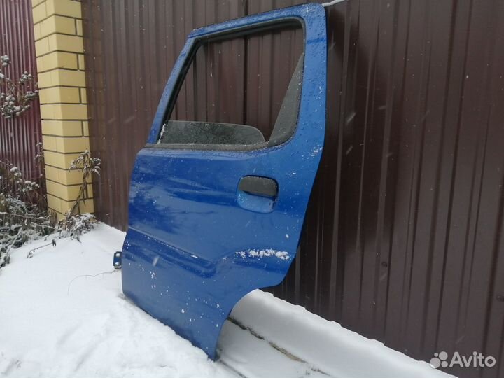 Дверь задняя левая Suzuki Ignis