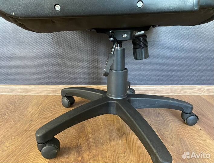 Кресло для офиса от производителя