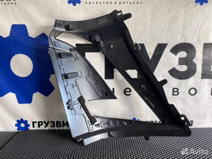 Окантовка левой фары Volvo FH5 84449151