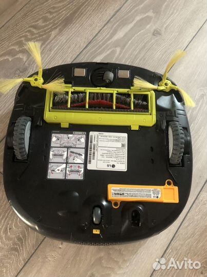 Робот пылесос LG HomeBot 6470