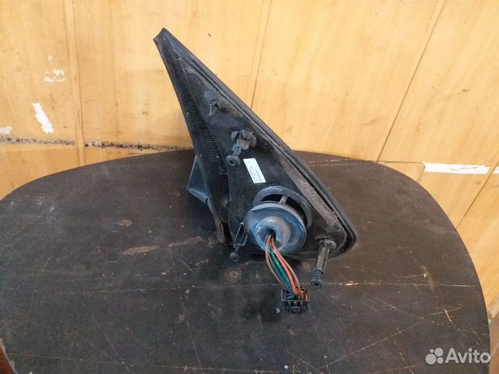 Зеркало заднего вида левое Пежо 206