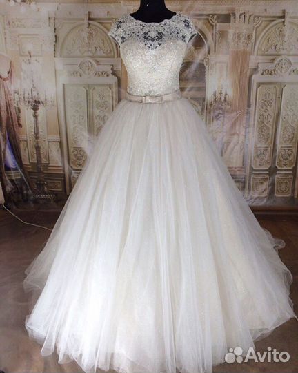 Платье свадебное