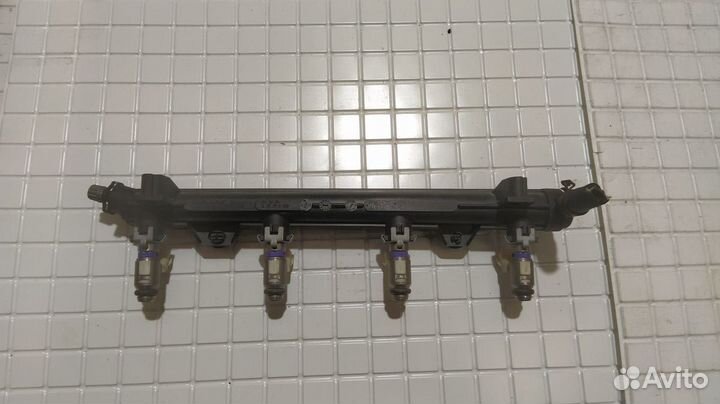 Топливная рейка Volkswagen Golf IV 1.4