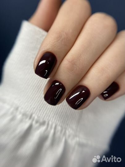 Маникюр и педикюр