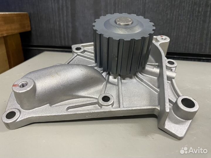 Насос водяной(помпа) toyota camry(83-88)