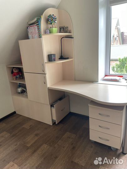 Школьная стенка