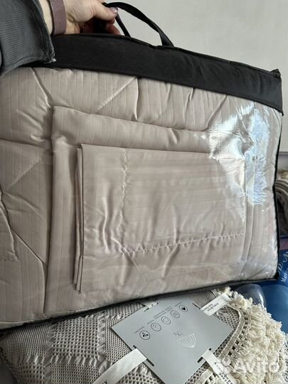 Постельное белье семейное сатин с одеялами