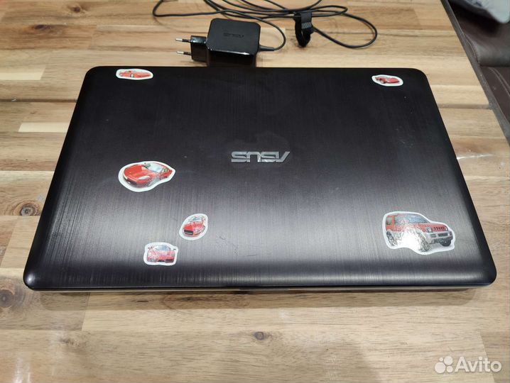 Asus X541 (i3-6006U/8Gb DDR4/SSD/GeForce 920M 2Gb)