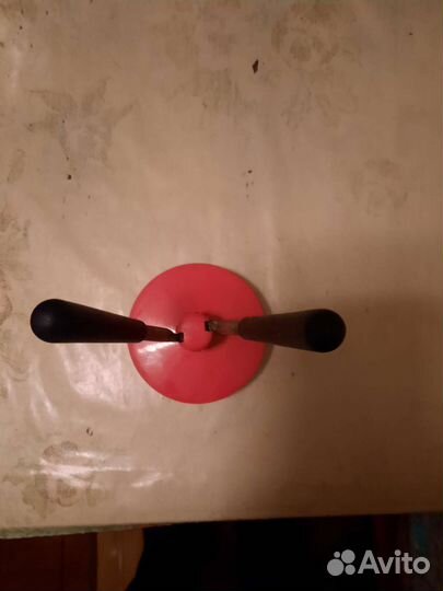 Закаточная машинка для консервирования банок