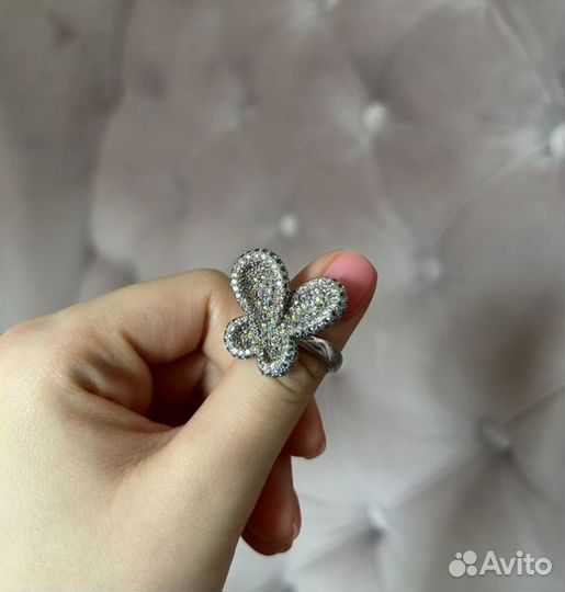 Роскошное золотое кольцо с бриллиатами mercury