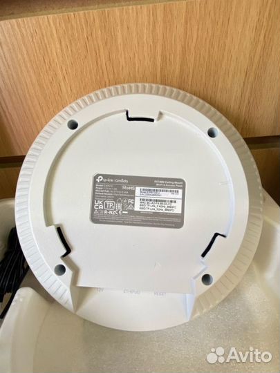 Точка доступа TP-Link EAP610