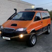 Hyundai Starex 2.5 MT, 1999, 250 000 км, с пробегом, цена 700 000 руб.