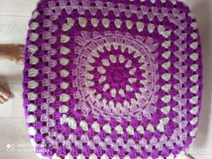 Коврик ручной работы связаны крючком из пряжи