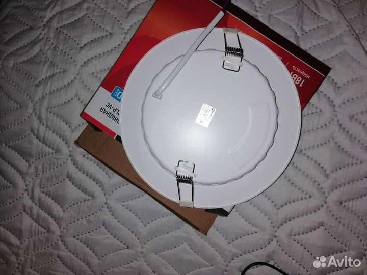 Светильник потолочный встраиваемый