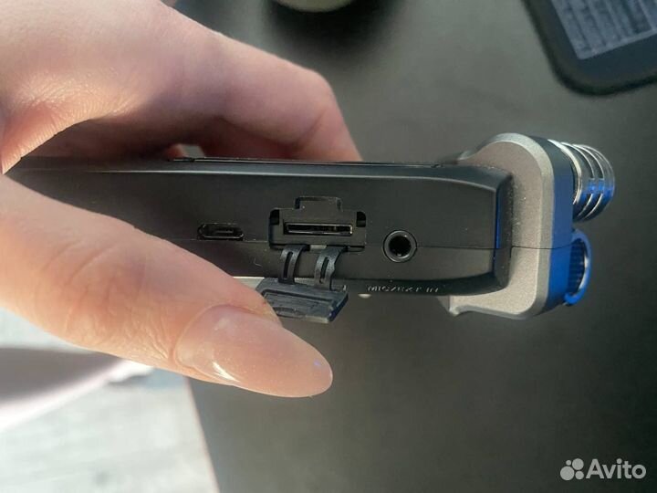 Диктофон (рекордер)