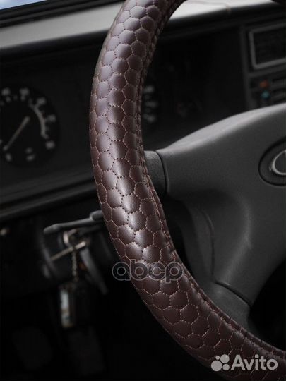 Оплетка на руль. искусственная кожа с тиснением