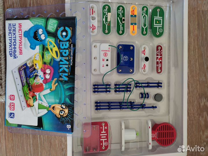 Электронный конструктор Эврика 335 схем