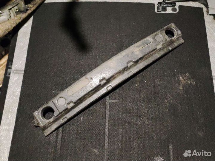 Пенопласт бампера Mercedes ML164