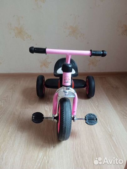 Трехколесный велосипед