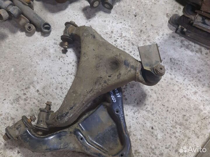 Рычаг передний Mercedes Sprinter W909