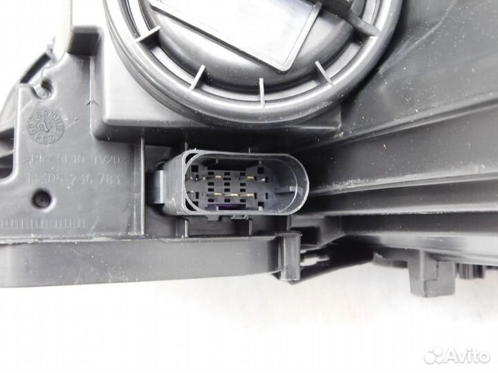 Фара правая Mercedes-Benz C-Class