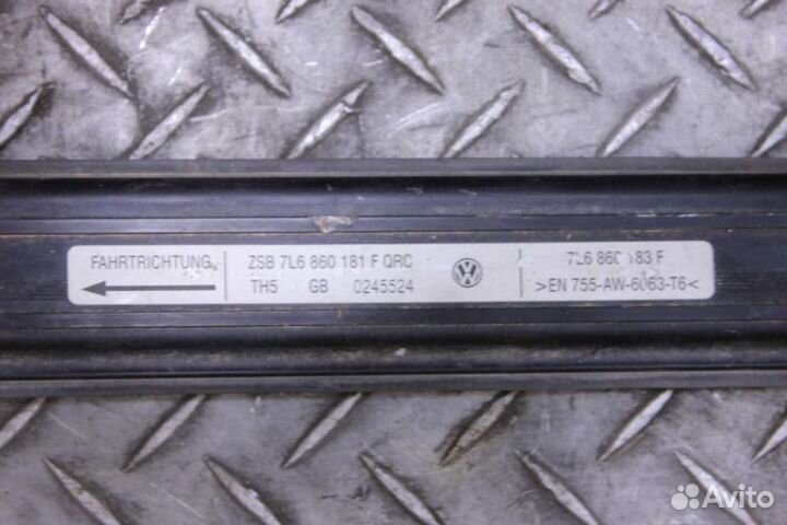 Молдинг крыши левый Volkswagen Touareg 2002 2010