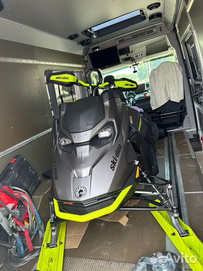 Снегоход SKI-DOO summit X expert 850 E-TEC turbo