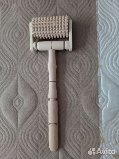 Массажёр деревянный