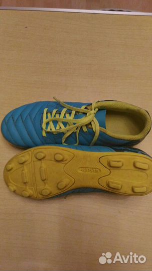 Бутсы р.36 kipsta